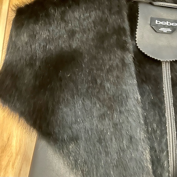 Faux leather and fur trim sleeveless vest - Picture 13 of 15